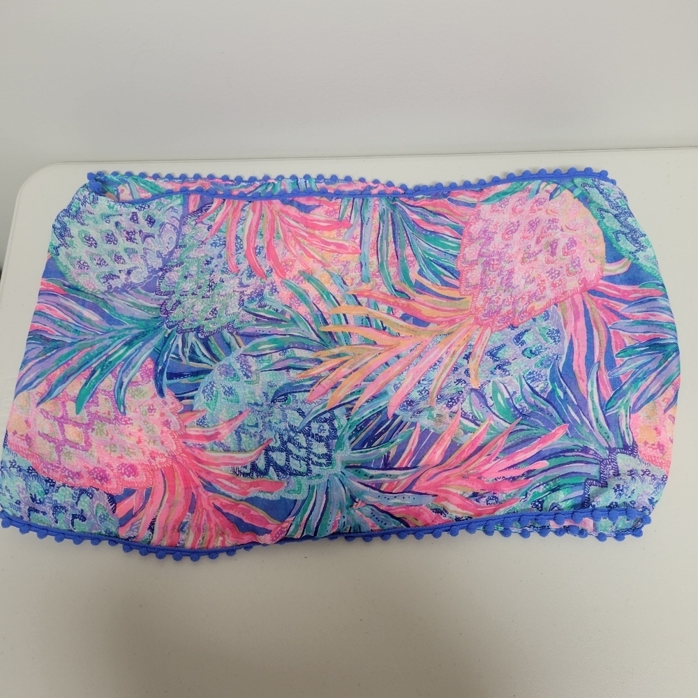 Lilly Pulitzer Girls Infinity Scarf With Pom Pom Fringe Hem. - Picture 7 of 7